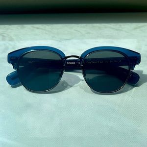 The Mens Oliver Peoples Sunglasses Cary Grant.
